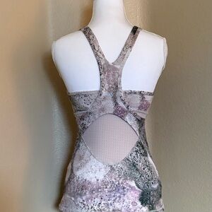 Lululemon Crossback Tank Mesh Sugar Crush Multi / Silver Fox Size 4 Yoga